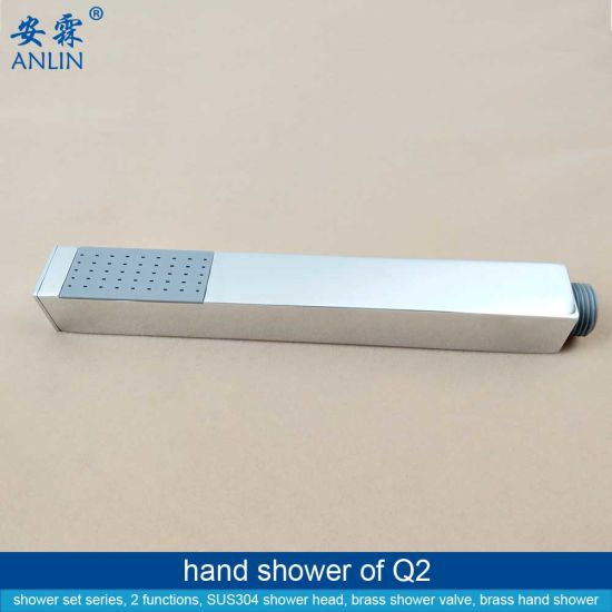 当代浴室LED轻雨淋浴系统